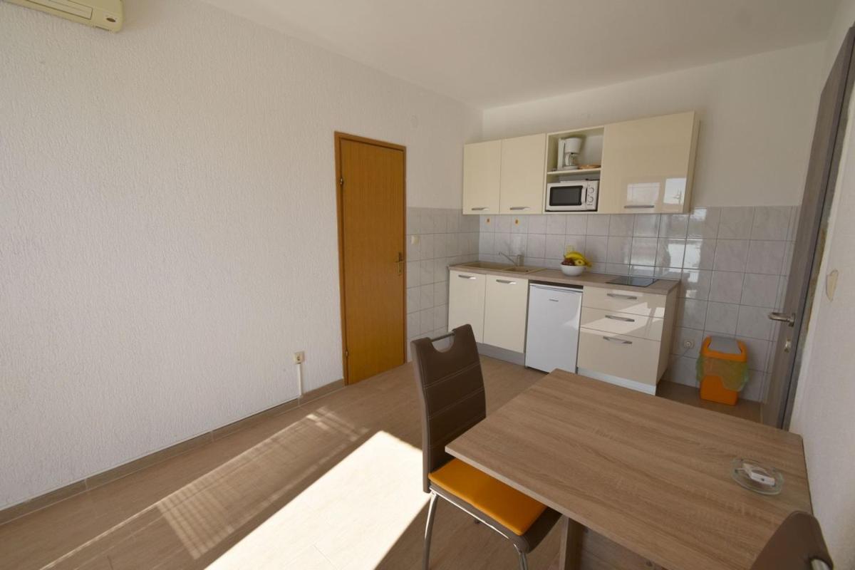 Denjak Apartments Kornić Exteriör bild