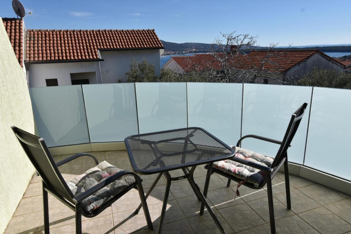Denjak Apartments Kornić Exteriör bild