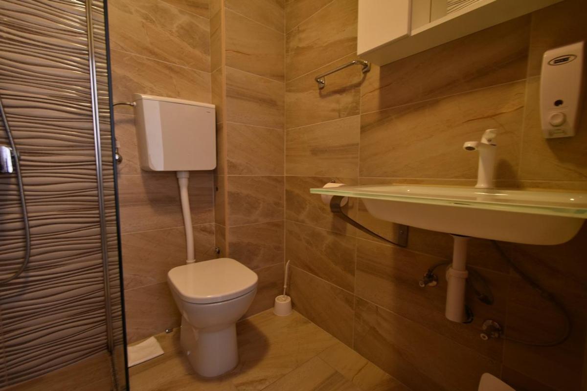 Denjak Apartments Kornić Exteriör bild