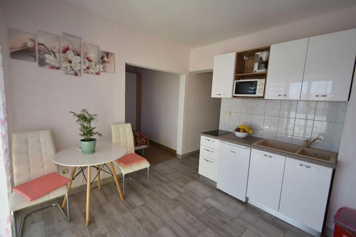 Denjak Apartments Kornić Exteriör bild
